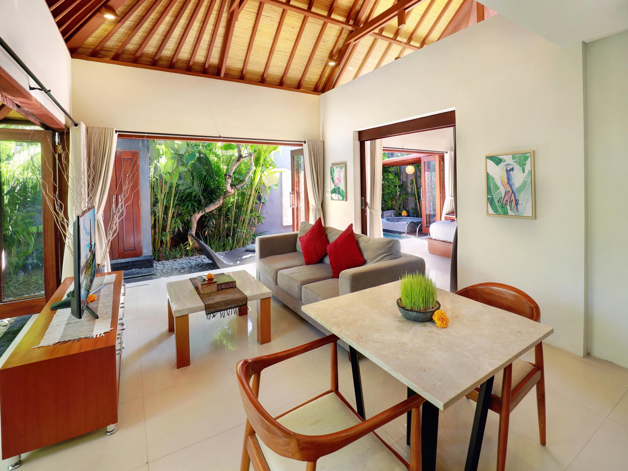 Seminyak Sanctuary Villa By Ini Vie Hospitality Легиан Екстериор снимка