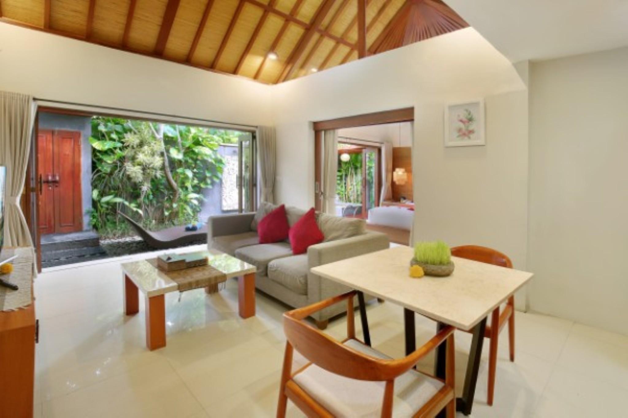 Seminyak Sanctuary Villa By Ini Vie Hospitality Легиан Екстериор снимка