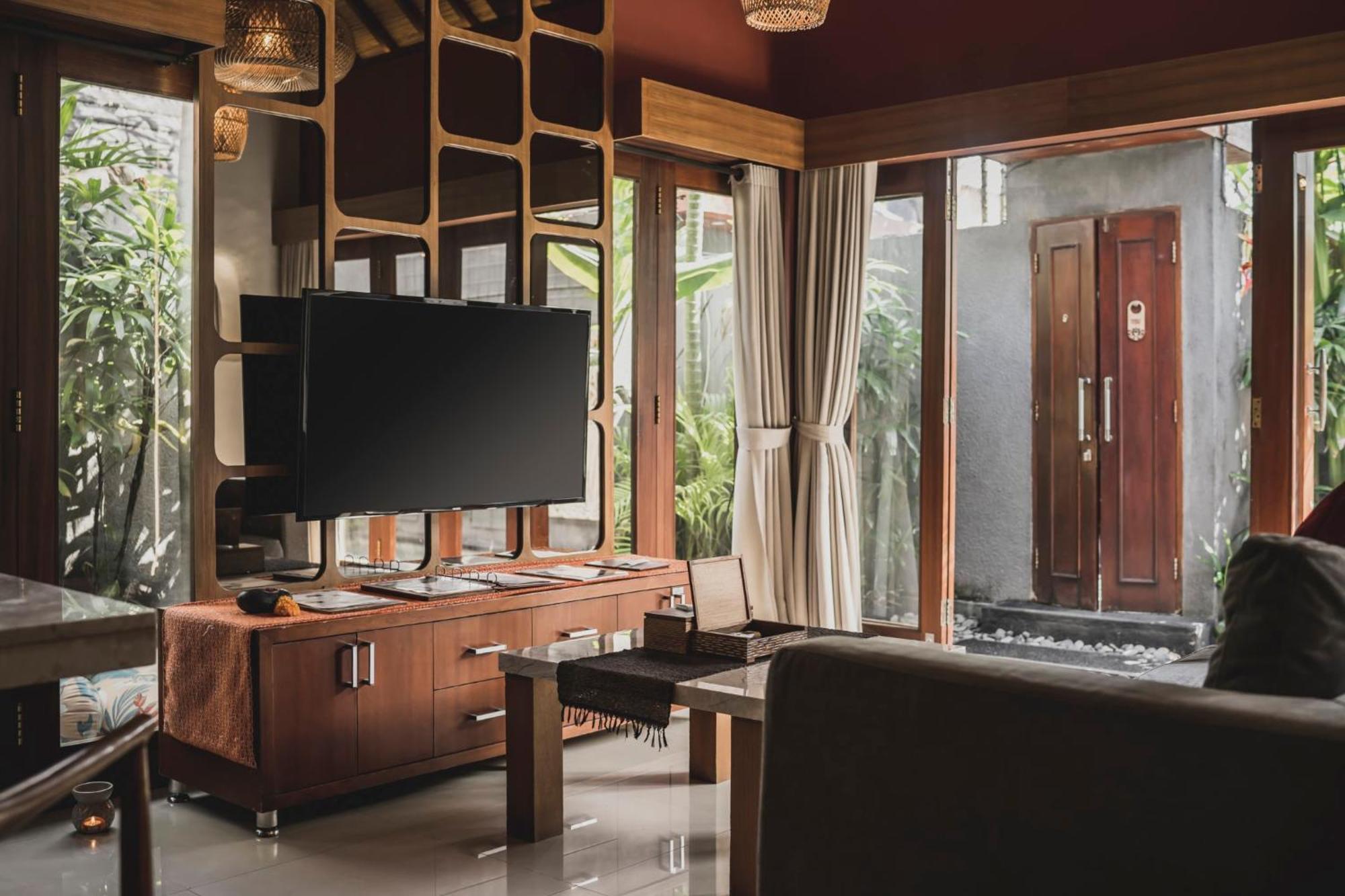 Seminyak Sanctuary Villa By Ini Vie Hospitality Легиан Екстериор снимка